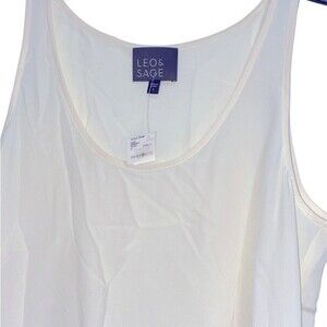 Leo & Sage ivory color top new with tags size small